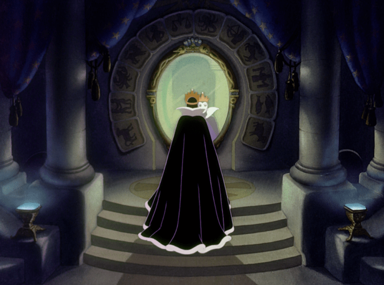 Villain-Spotlight-Series-Evil-Queen-2