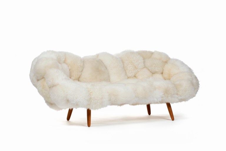 Campana_Bolotas Sofa (white version) - Courtesy of Estudio Campana Photo by Fernando Laszlo (5)